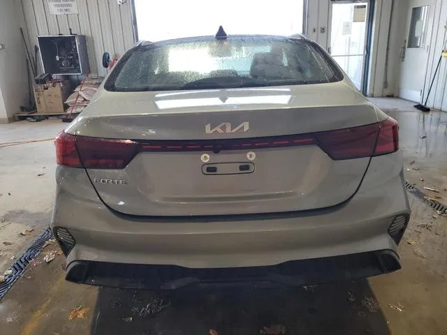 3KPF24AD3PE614166 2023 2023 KIA Forte- LX 6