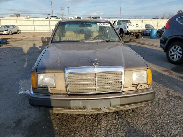 WDBEA26D8LB226481 1990 1990 Mercedes-Benz 300- E 2-6 5