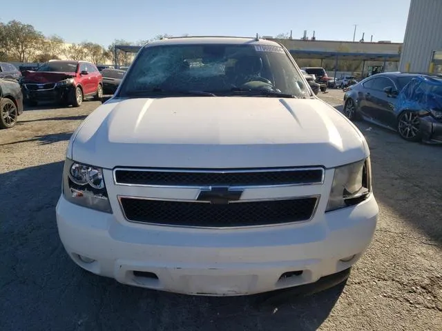 1GNSCJE05BR362782 2011 2011 Chevrolet Suburban- C1500 Lt 5