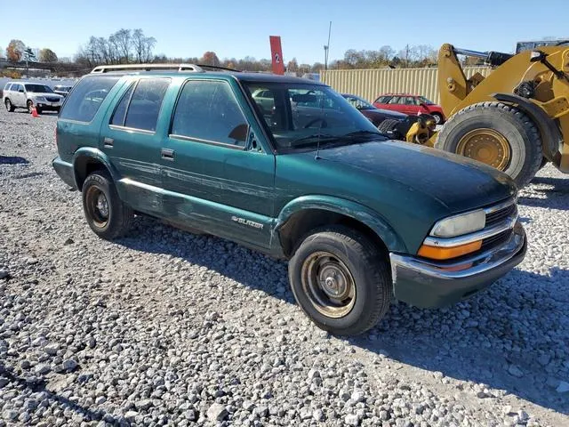 1GNCS13W3W2158933 1998 1998 Chevrolet Blazer 4