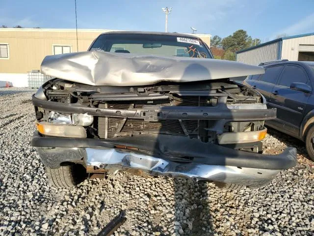 1GCEC14W11Z128083 2001 2001 Chevrolet Silverado- C1500 5