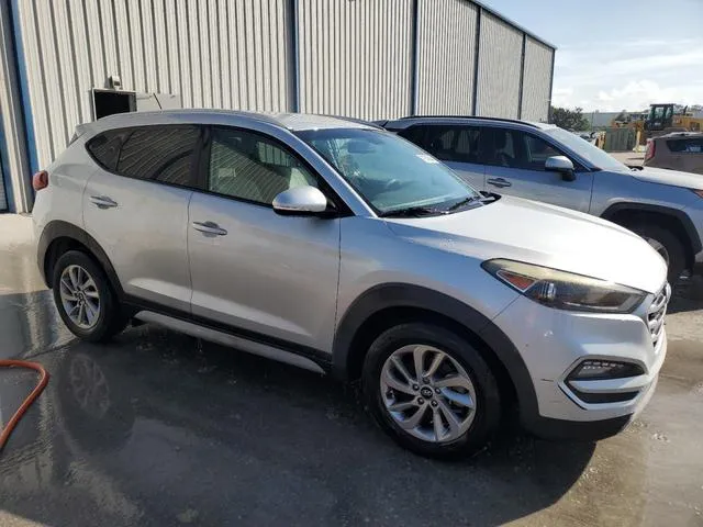 KM8J33A27HU457725 2017 2017 Hyundai Tucson- Limited 4