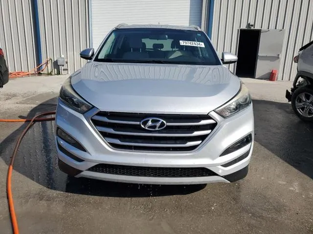 KM8J33A27HU457725 2017 2017 Hyundai Tucson- Limited 5