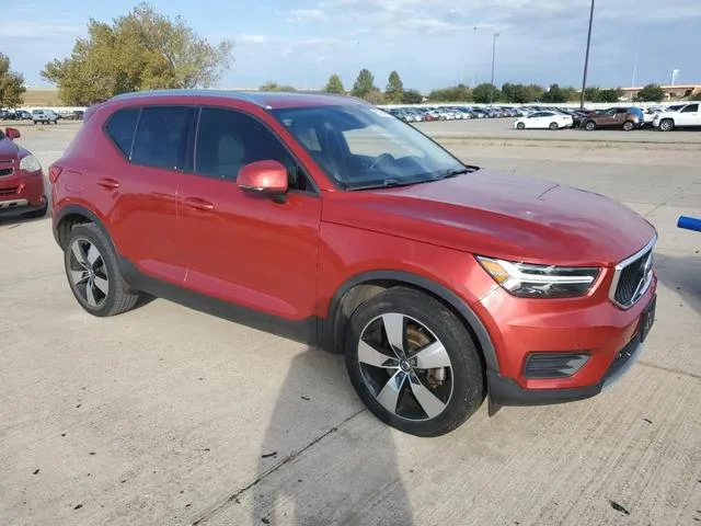 YV4162UK3L2270579 2020 2020 Volvo XC40- T5 Momentum 4