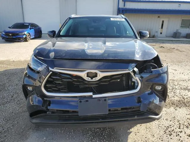 5TDGZRBH6MS533016 2021 2021 Toyota Highlander- Xle 5