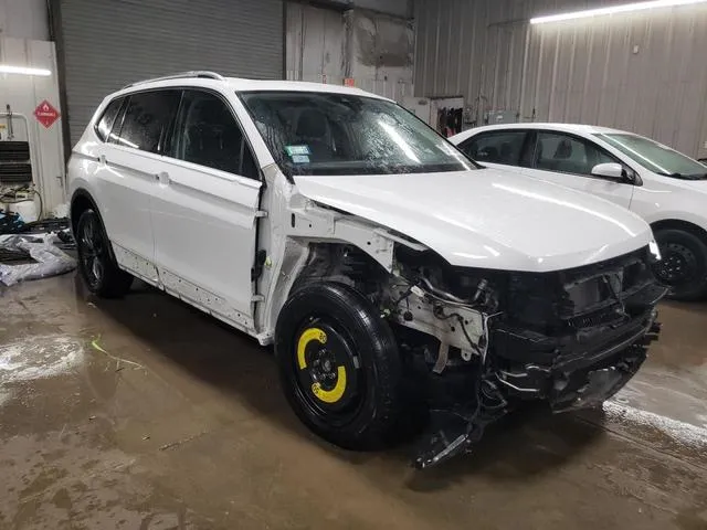 3VV2B7AXXNM136651 2022 2022 Volkswagen Tiguan- SE 4