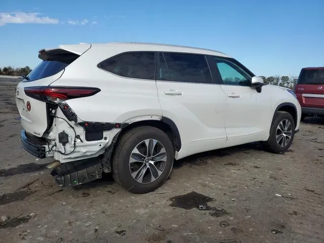 5TDKDRBH6RS541018 2024 2024 Toyota Highlander- LE 3