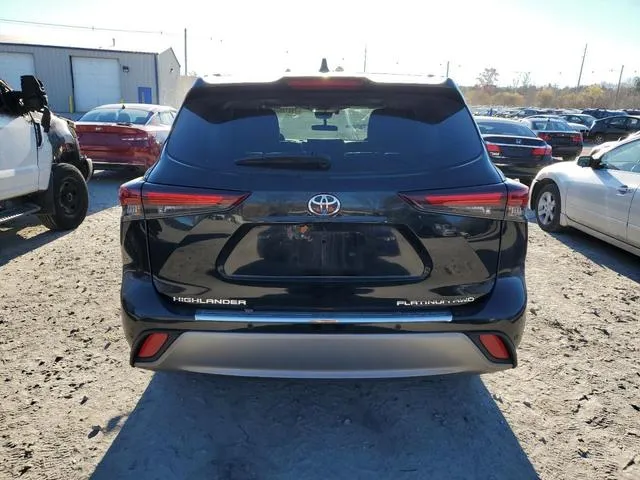 5TDKDRBH7RS535664 2024 2024 Toyota Highlander- LE 6