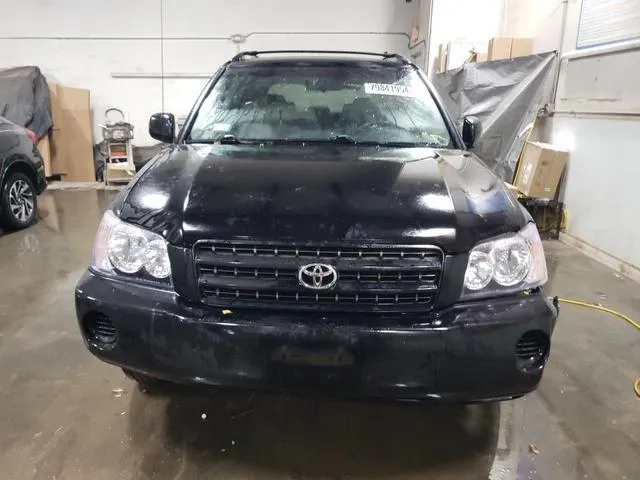 JTEGD21A020040194 2002 2002 Toyota Highlander 5