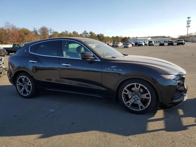 ZN661XUA9PX435389 2023 2023 Maserati Levante- GT 4