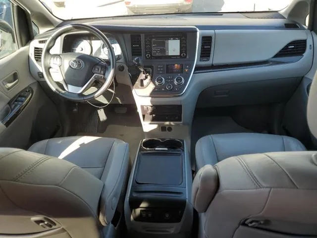 5TDYZ3DCXKS966645 2019 2019 Toyota Sienna- Xle 8