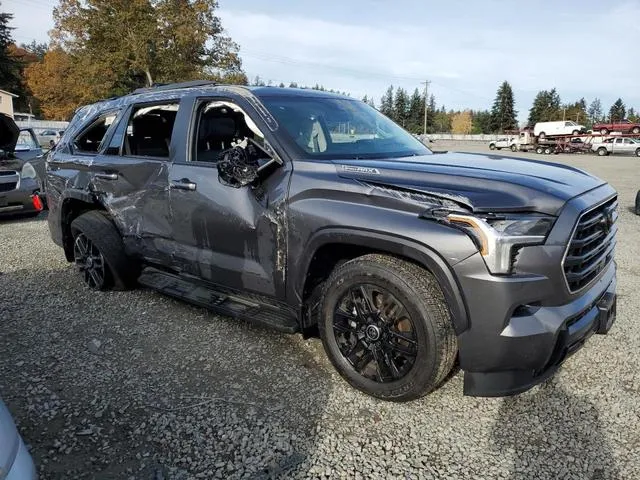 7SVAAABA5RX043207 2024 2024 Toyota Sequoia- SR5 4