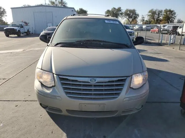 2A4GP64L36R738398 2006 2006 Chrysler Town and Country- Limited 5