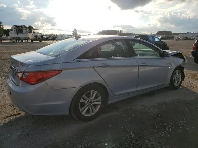 5NPEB4AC2CH460798 2012 2012 Hyundai Sonata- Gls 3