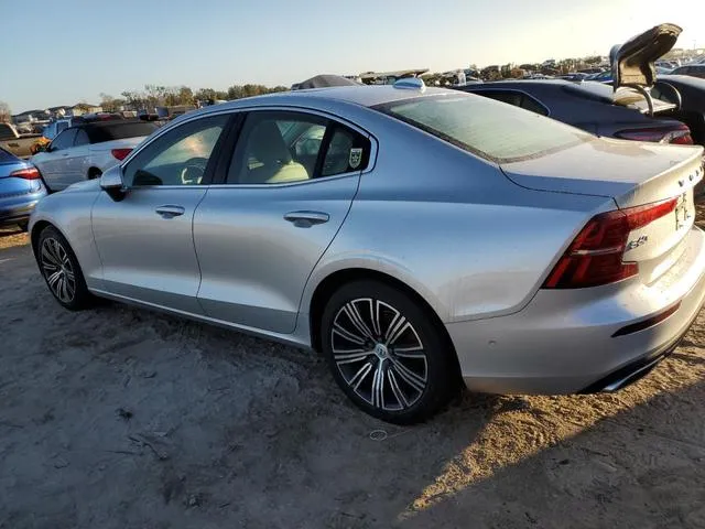 7JRL12TL9NG177481 2022 2022 Volvo S60- B5 Inscription 2