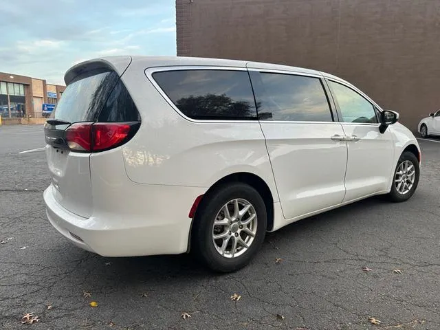 2C4RC1CG8PR533517 2023 2023 Chrysler Voyager- LX 4