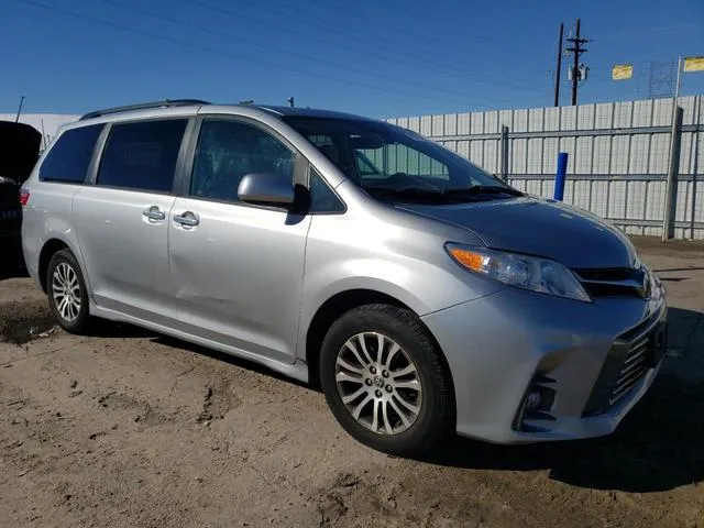 5TDYZ3DC2LS065013 2020 2020 Toyota Sienna- Xle 4