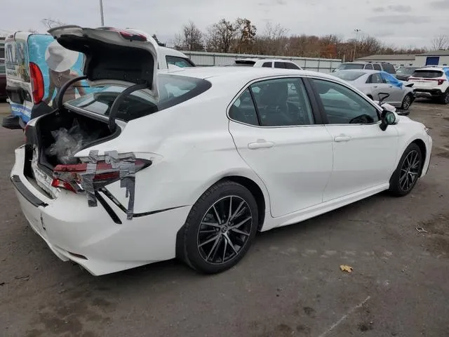 4T1G11AK7NU632975 2022 2022 Toyota Camry- SE 3