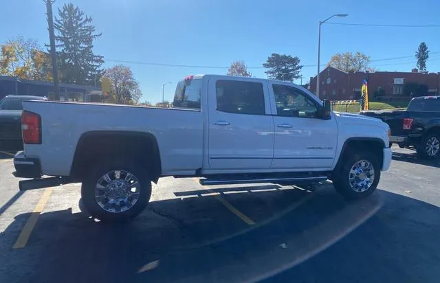 1GT12SEY3KF126085 2019 2019 GMC Sierra- K2500 Denali 4