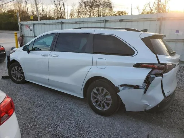 5TDJSKFC6PS090676 2023 2023 Toyota Sienna- Xle 2