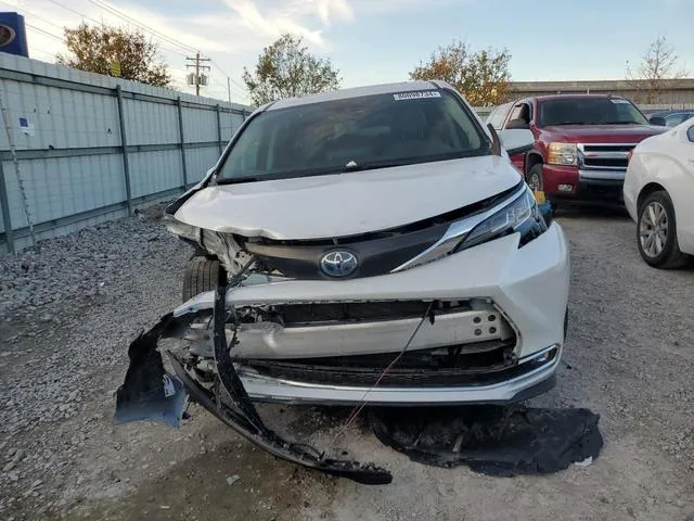 5TDJSKFC6PS090676 2023 2023 Toyota Sienna- Xle 5