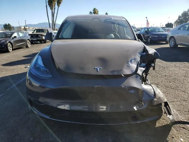 7SAYGDEE4RA242444 2024 2024 Tesla MODEL Y 5