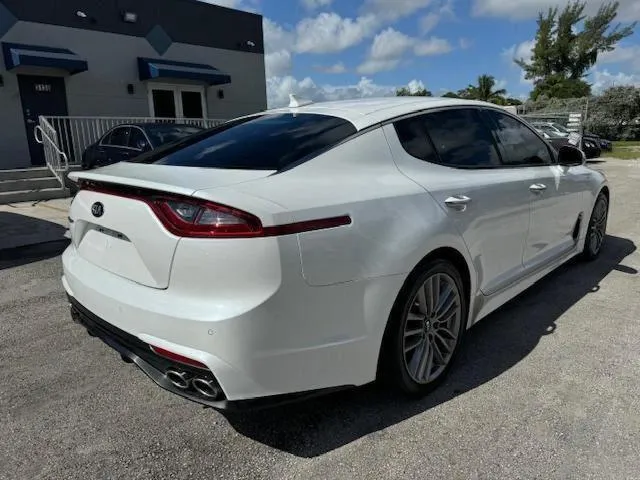 KNAE15LAXJ6032888 2018 2018 KIA Stinger 3