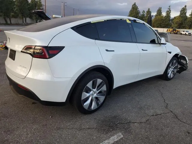 7SAYGDEE8RF078781 2024 2024 Tesla MODEL Y 3