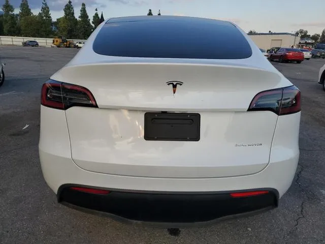 7SAYGDEE8RF078781 2024 2024 Tesla MODEL Y 6