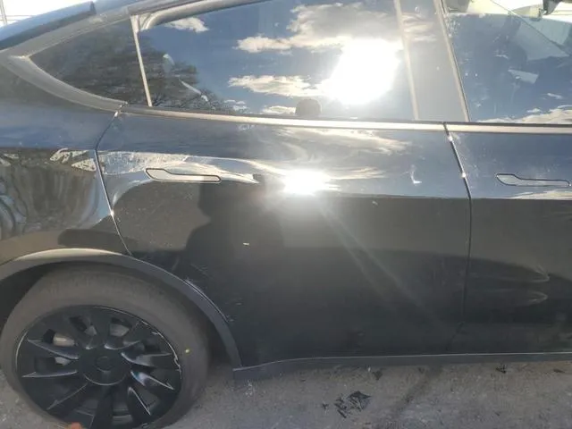 7SAYGDEE1PF850759 2023 2023 Tesla MODEL Y 10