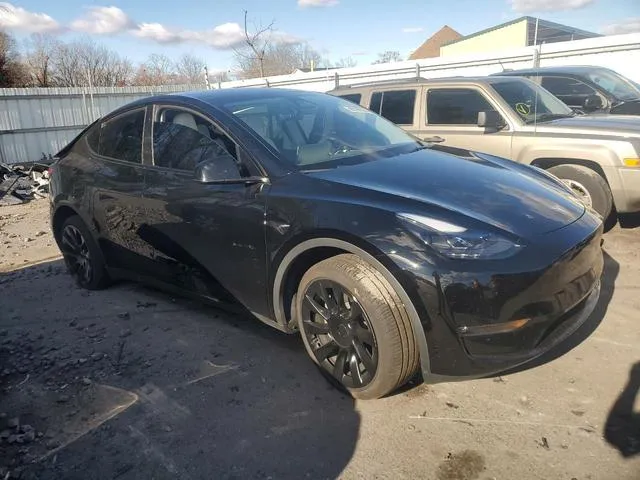 7SAYGDEE1PF850759 2023 2023 Tesla MODEL Y 4