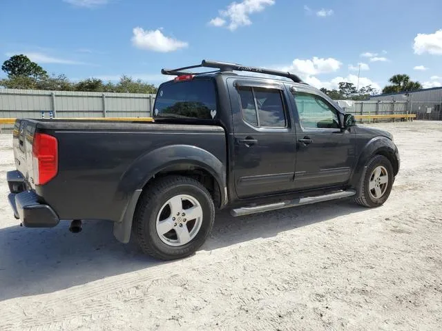 1N6AD07UX5C420532 2005 2005 Nissan Frontier- Crew Cab Le 3