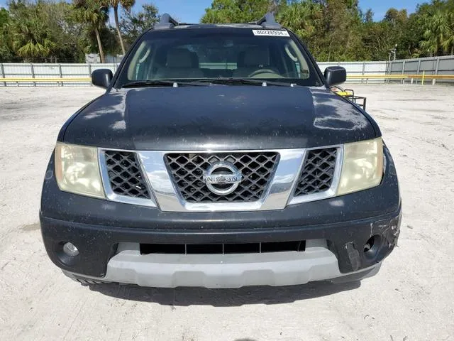 1N6AD07UX5C420532 2005 2005 Nissan Frontier- Crew Cab Le 5