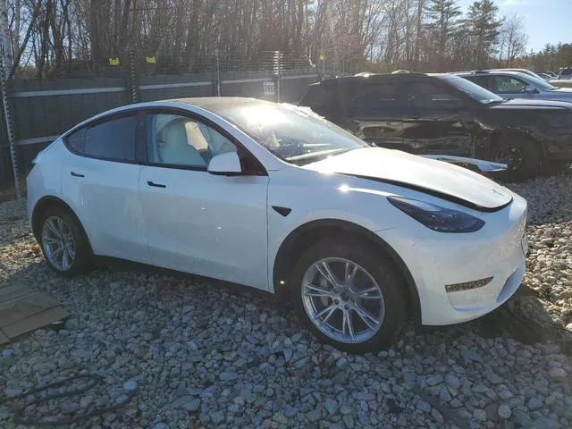 7SAYGAEE9RF077458 2024 2024 Tesla MODEL Y 4