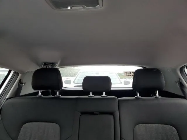 KNDPMCAC4K7614069 2019 2019 KIA Sportage- LX 10