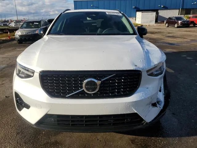 YV4L12UW8P2972932 2023 2023 Volvo XC40- Plus 5