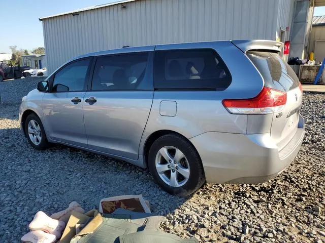 5TDZK3DC9BS029505 2011 2011 Toyota Sienna 2