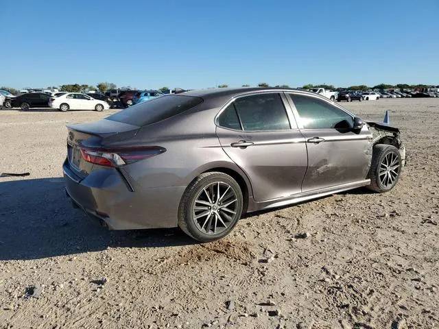 4T1G11AK4NU661205 2022 2022 Toyota Camry- SE 3