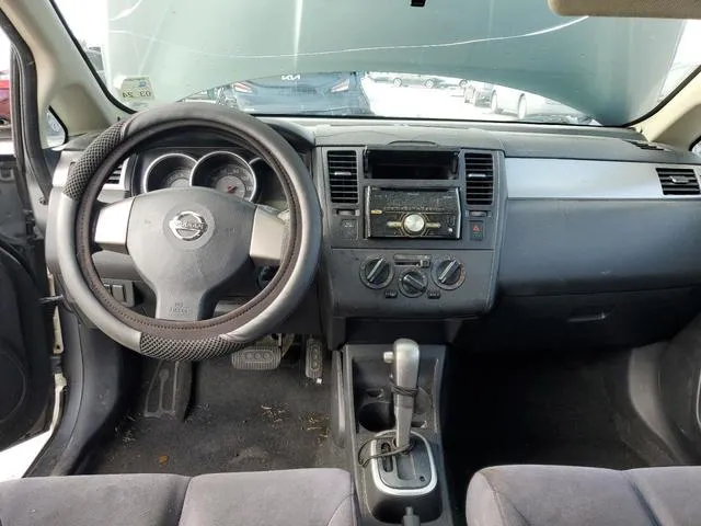 3N1BC13E09L398522 2009 2009 Nissan Versa- S 8