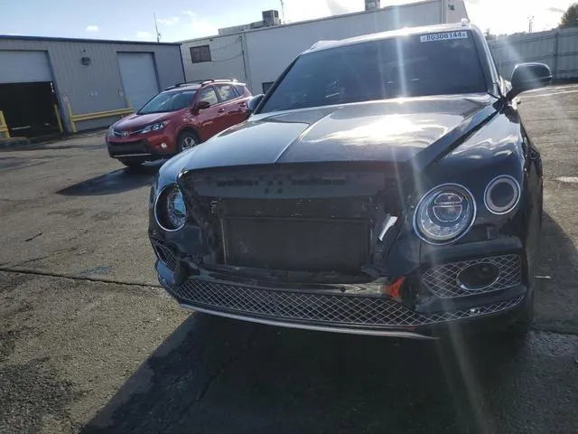 SJAAC4ZV8JC019477 2018 2018 Bentley Bentayga 5