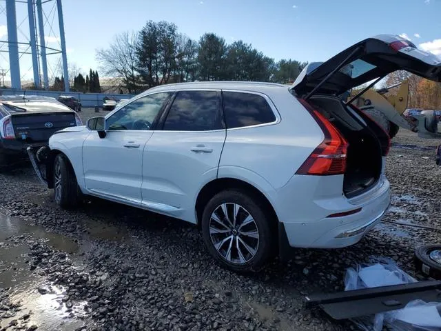 YV4L12RN8P1363412 2023 2023 Volvo XC60- Plus 2