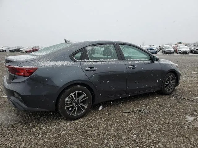 3KPF24AD5PE688253 2023 2023 KIA Forte- LX 3