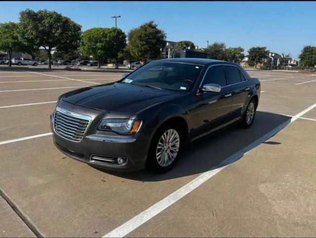 2C3CCAET6DH650180 2013 2013 Chrysler 300C 2