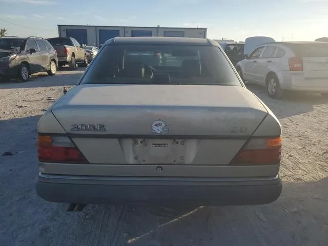 WDBEA28E3PB877643 1993 1993 Mercedes-Benz 300- E 2-8 6