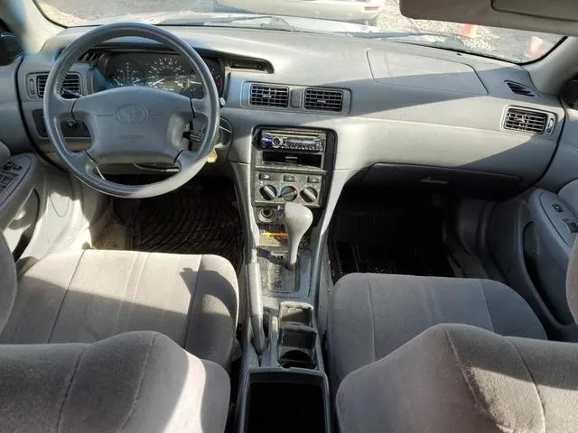 JT2BG22K810574404 2001 2001 Toyota Camry- CE 8