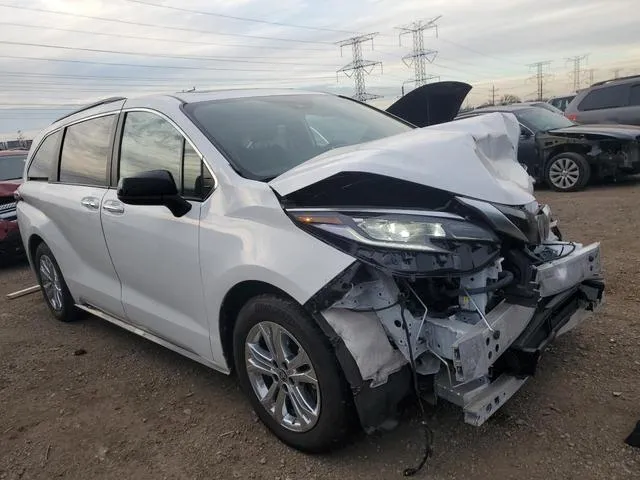 5TDDSKFC4NS066130 2022 2022 Toyota Sienna- Xse 4