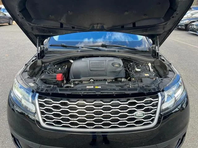 SALYA2RXXJA752398 2018 2018 Land Rover Range Rover 8