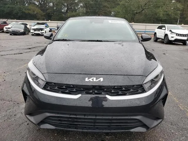 3KPF24AD6PE678170 2023 2023 KIA Forte- LX 5