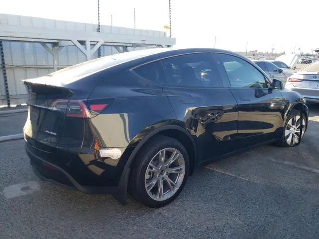 7SAYGDEE8RA218342 2024 2024 Tesla MODEL Y 3