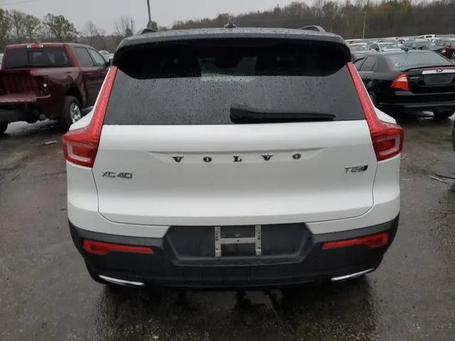 YV4162XZ1K2014402 2019 2019 Volvo XC40- T5 Momentum 6